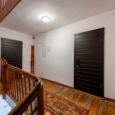 Apartment на площі ринок 3 *